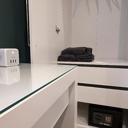 3 Rooms - Zimmervermietung Naehe Flughafen Ber - Gratis Wlan, Parken & Netflix Berlin Kültér fotó